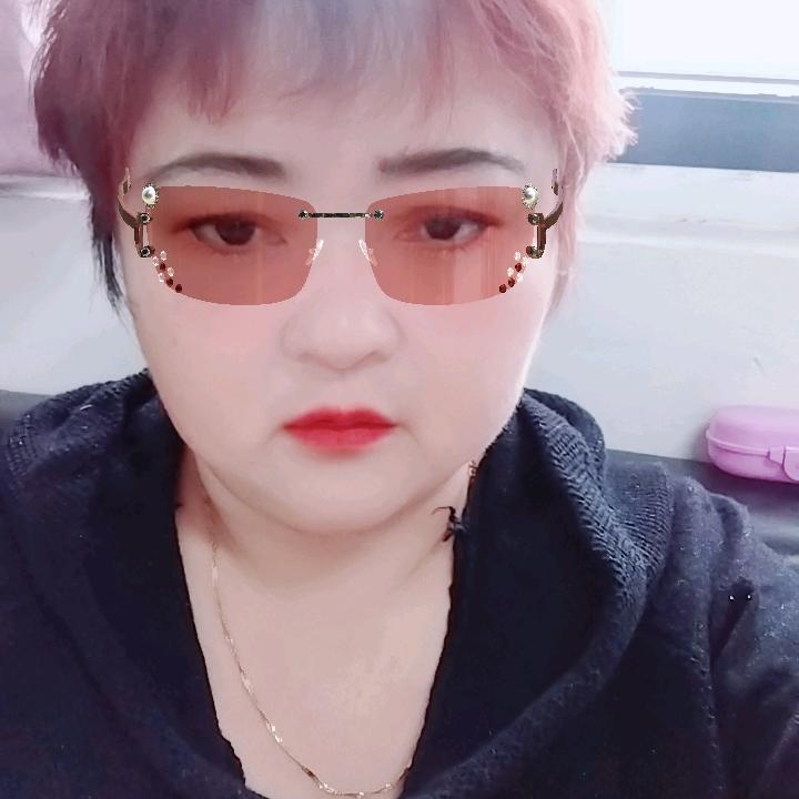 用户6736683729477