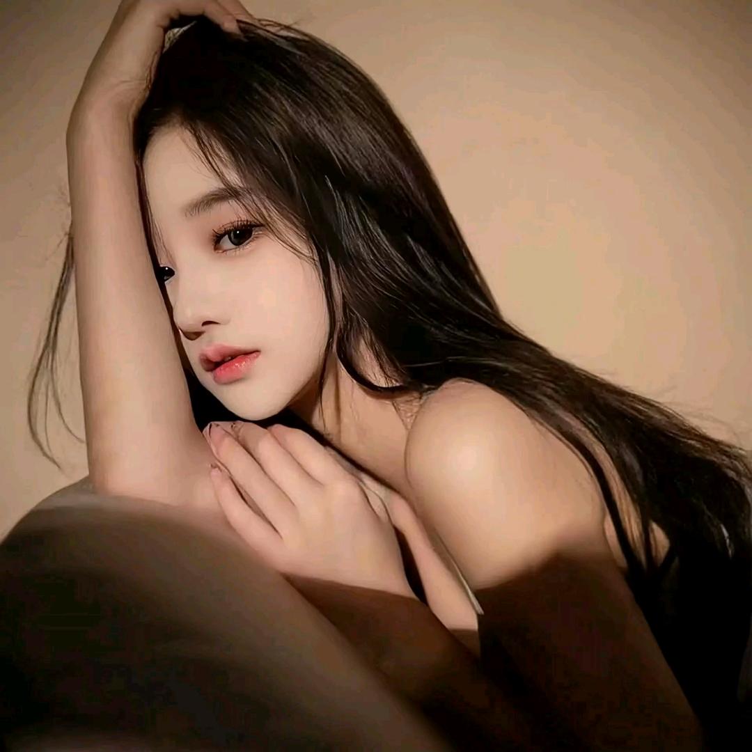 念念.