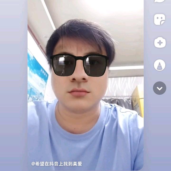 想你一次落一粒沙