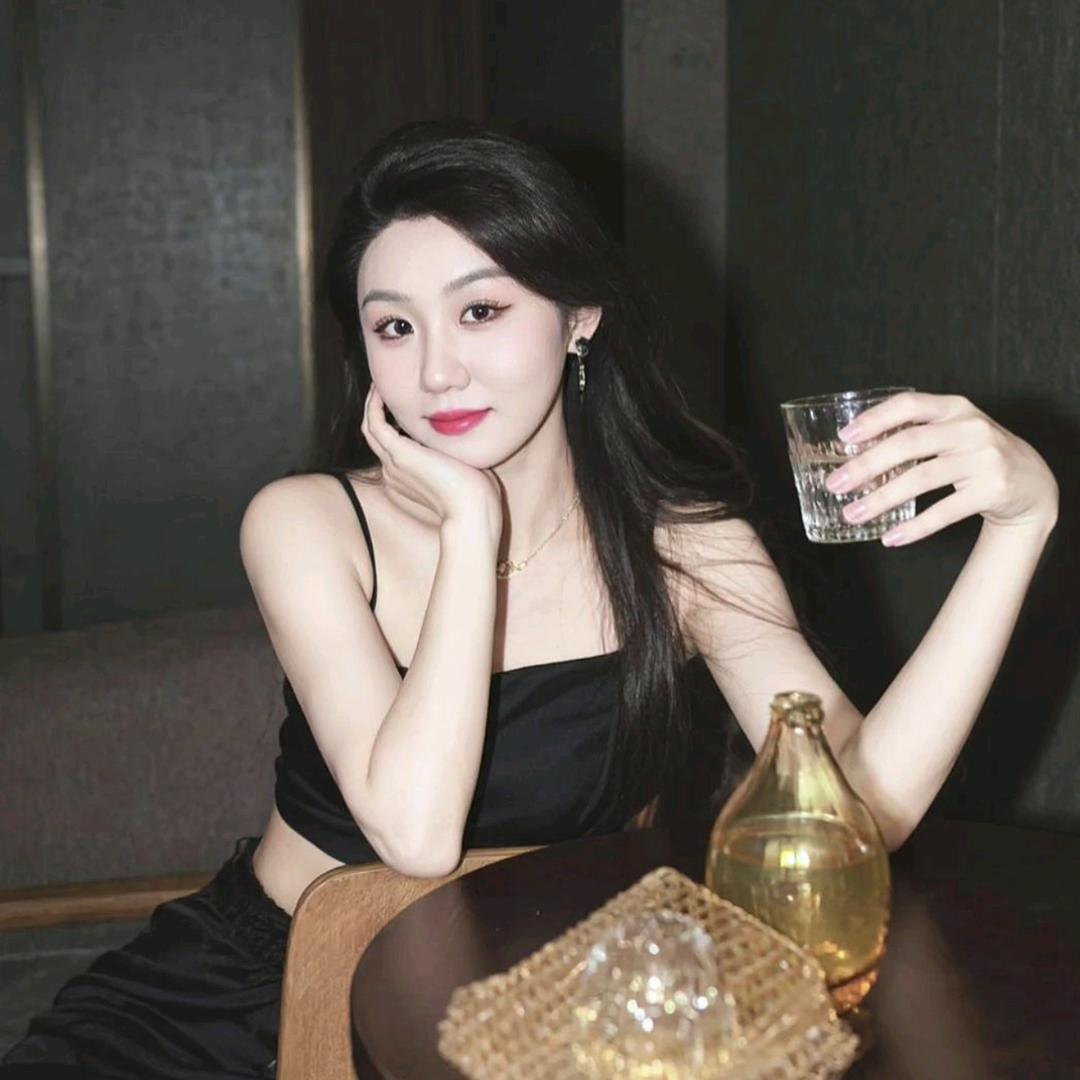 小紫陪你喝酒