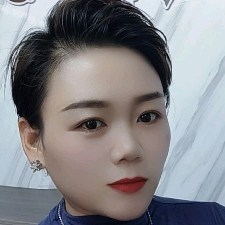 日照涵润美发《橱窗营业中》