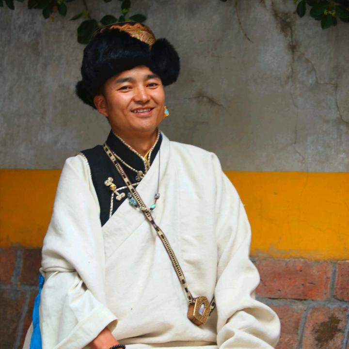 澎域 ·旦增阿真 《林周三尊强巴佛》