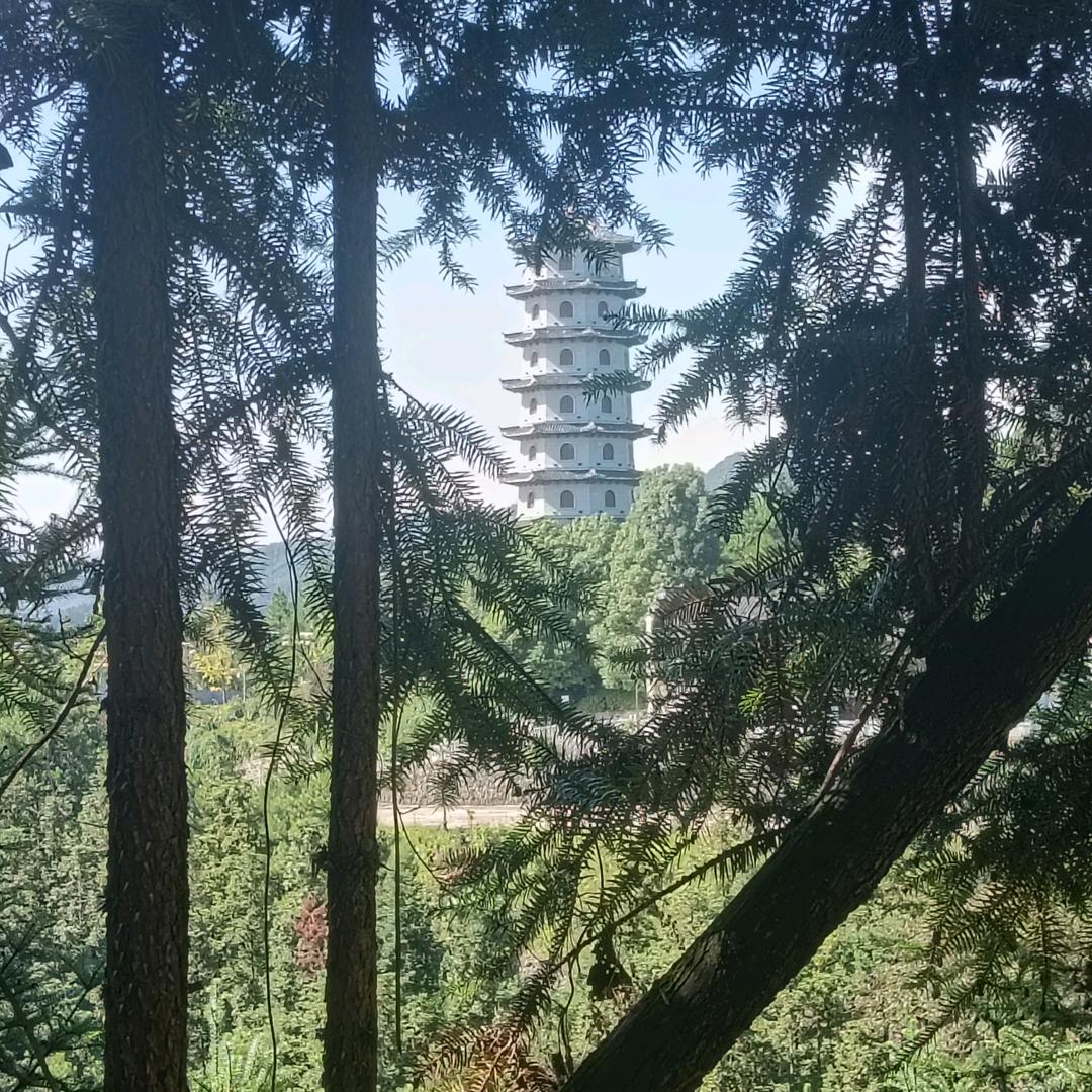 万福山人