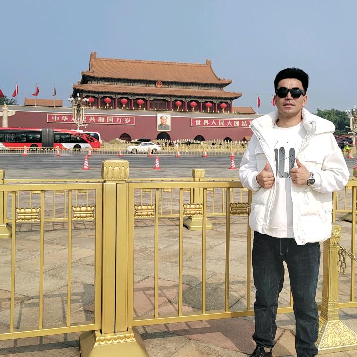 徒步爱好者叶尔波力
