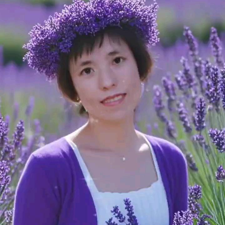 60岁老阿姨🌸感谢大家一路支持陪伴🌸