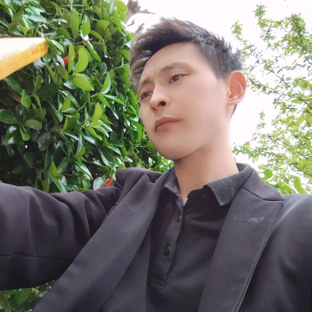 💋 单身大叔💕