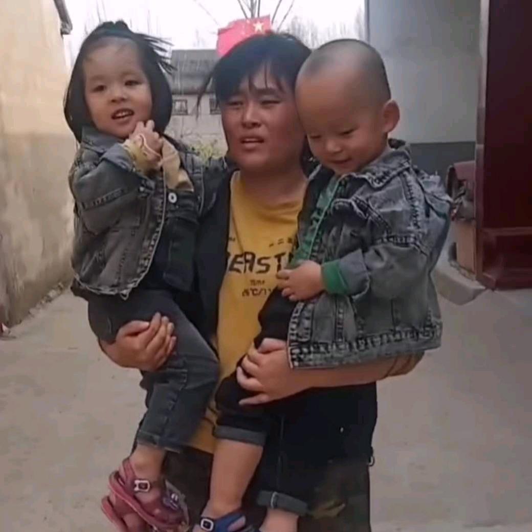 4娃妈