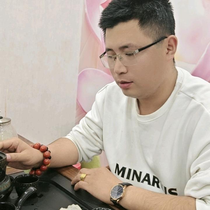 辉儿哥呀