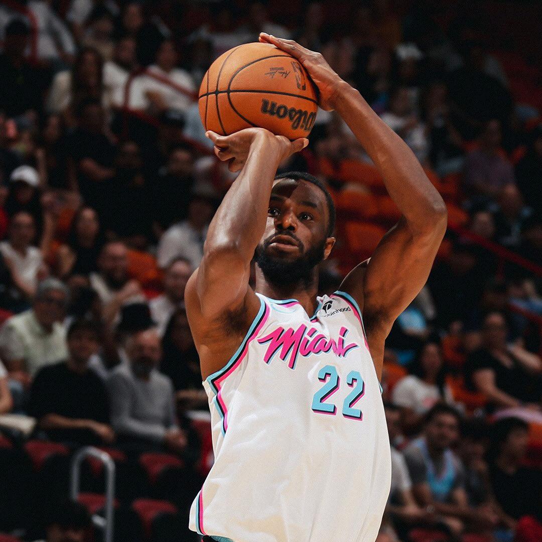 安德鲁维金斯AndrewWiggins