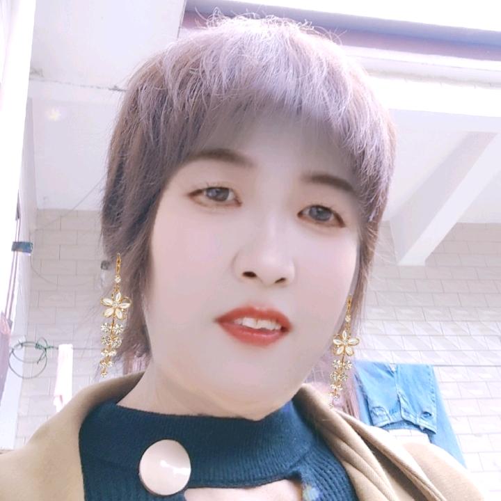 宝宝奶《不定时开播》