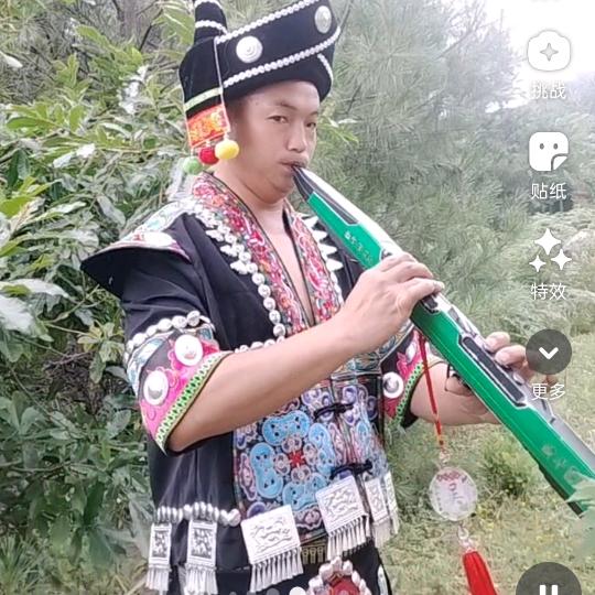 小吴哭灵纸火店