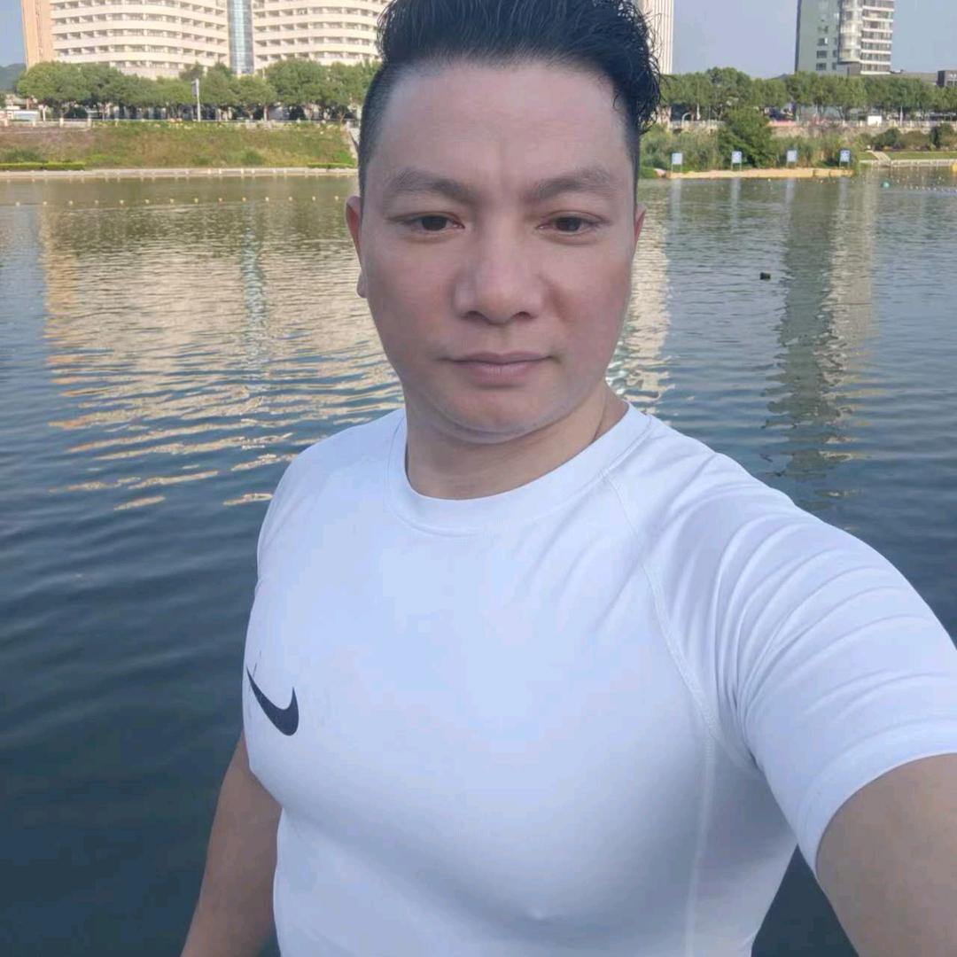 小春哥