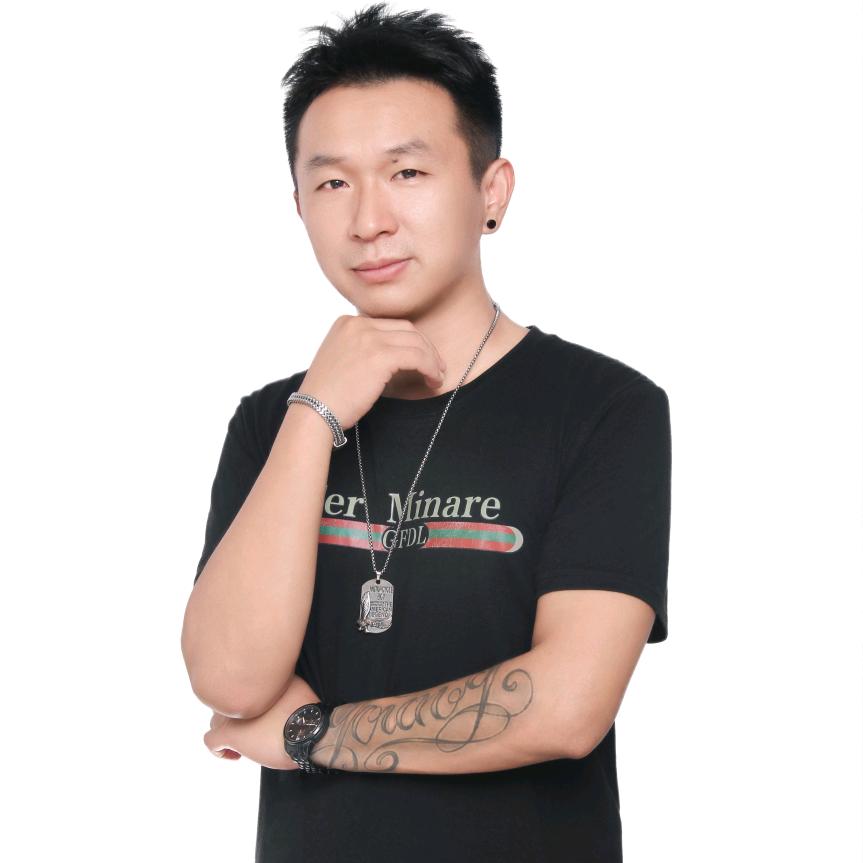 听得懂顾客话的发型师小泡