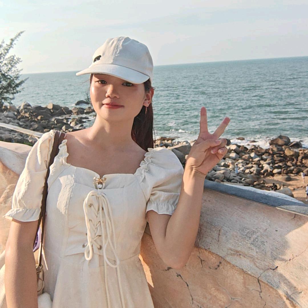 @小英