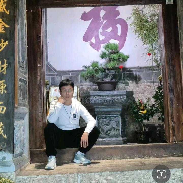 强伟旅游服务有限公司