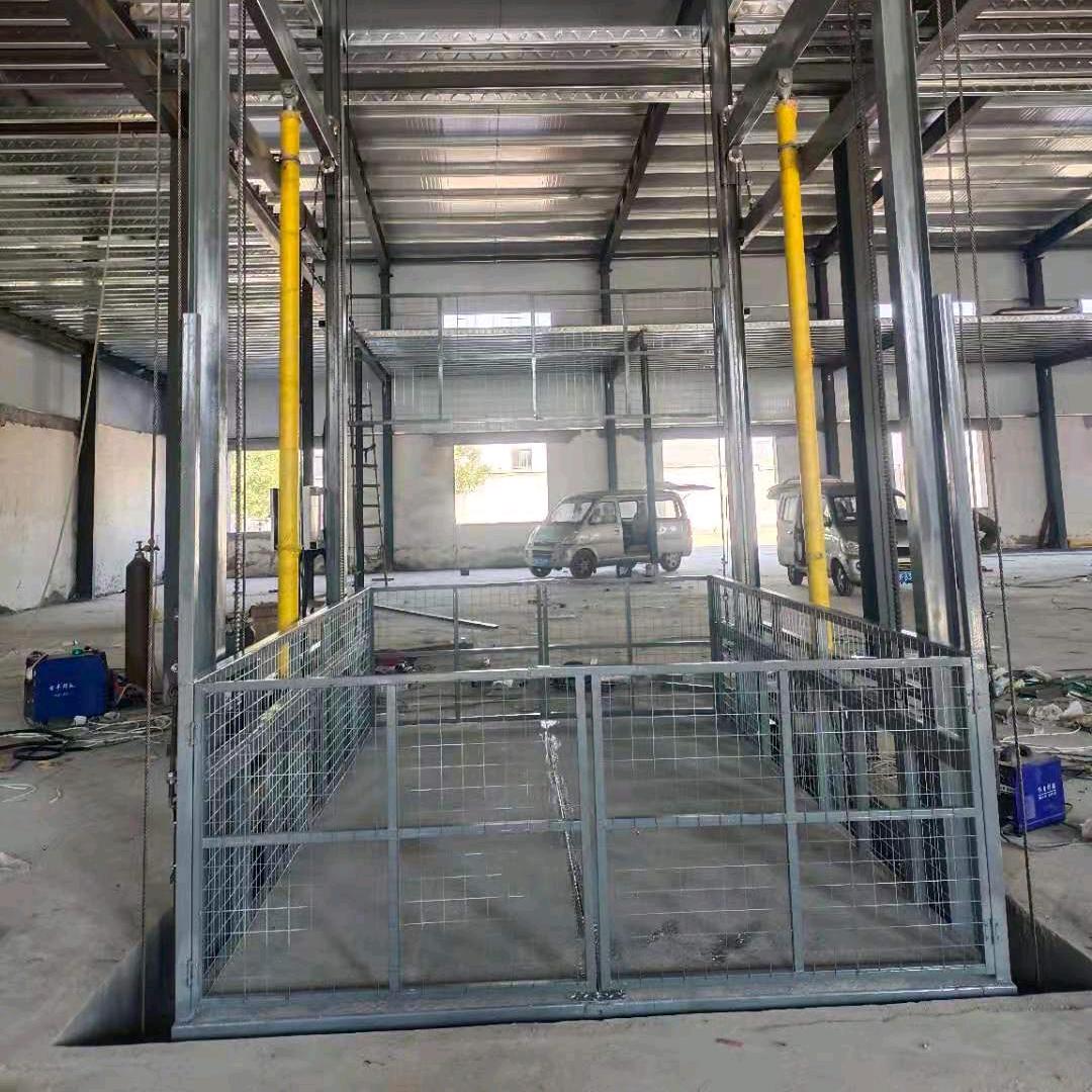 济南荣浩升降平台 液压货梯 移动式升降机