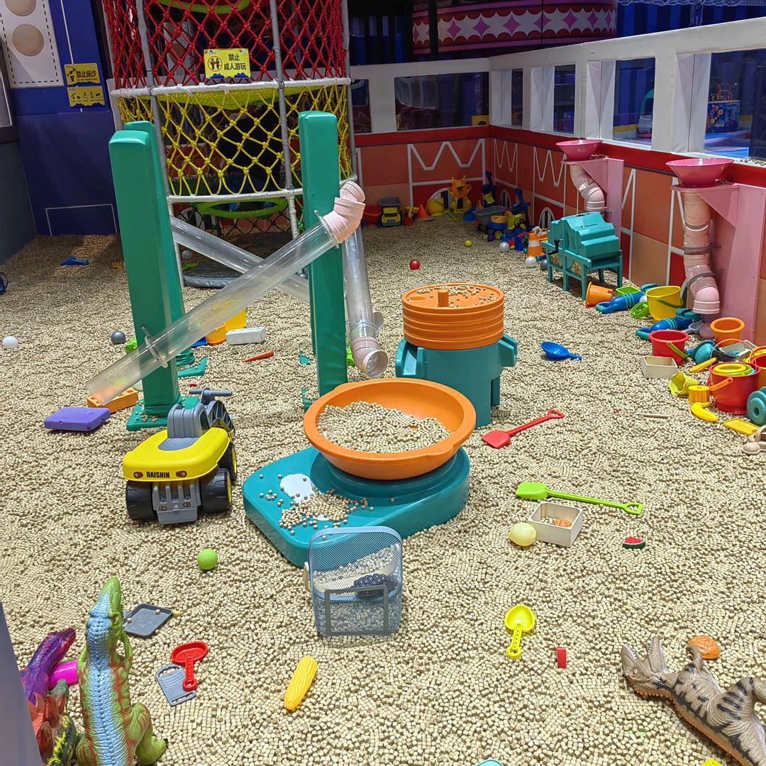 世贸城合力宝贝 倩倩