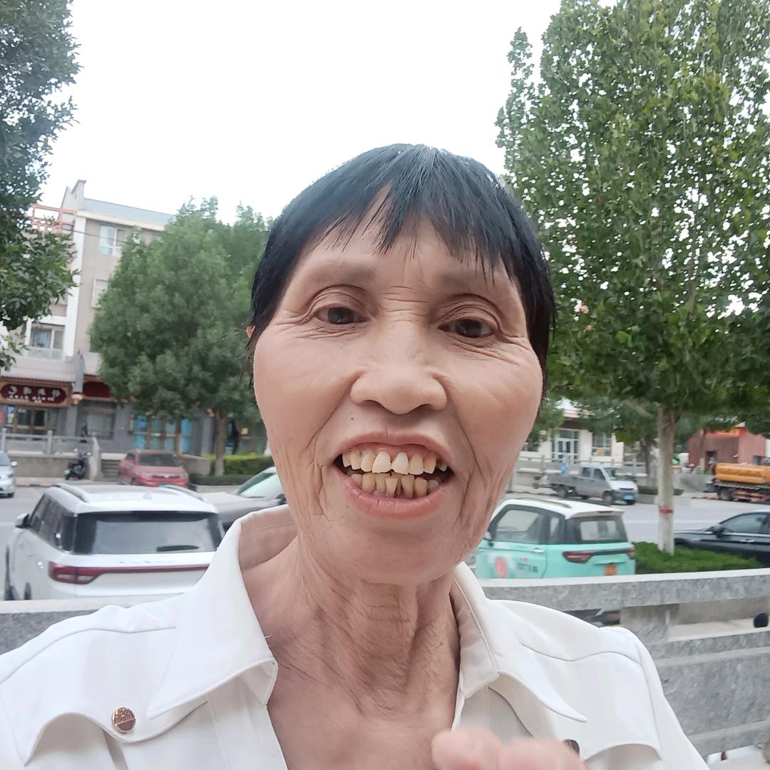 黄友萍