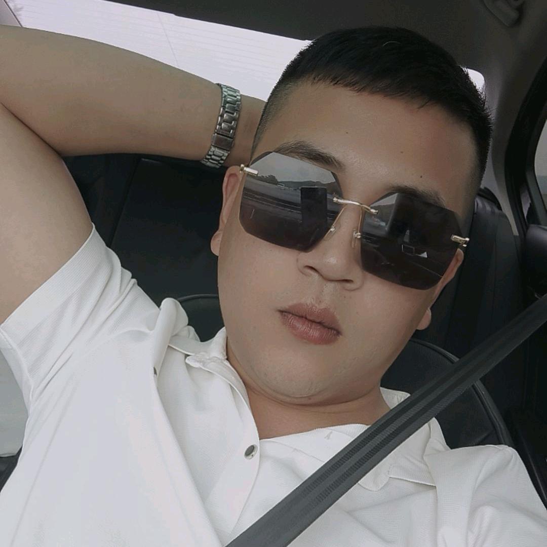 @Li.