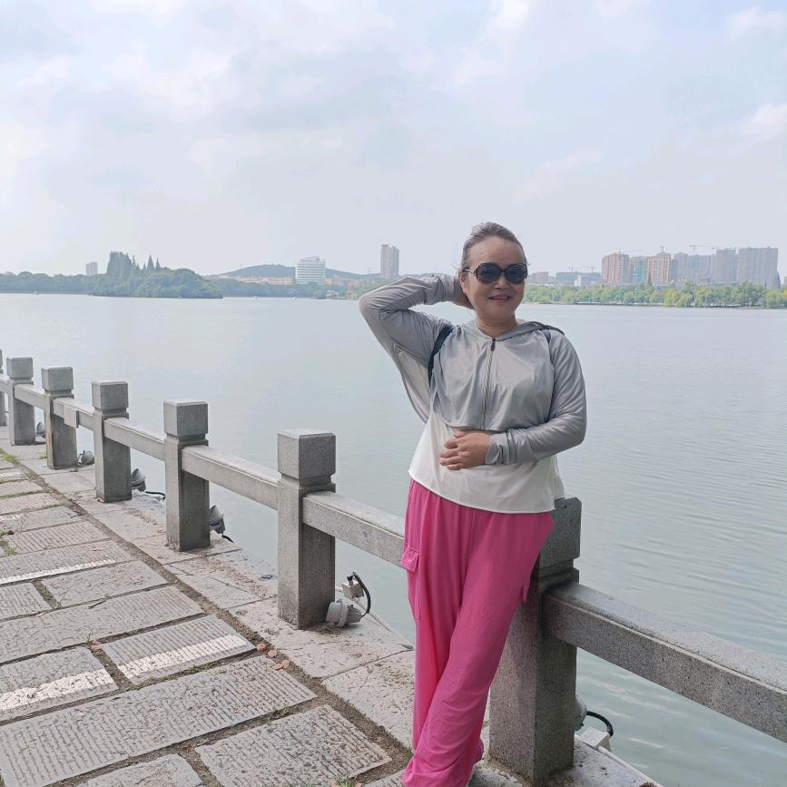 杨春秀