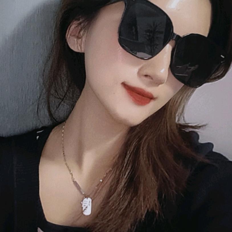 🌈酷酷的女孩  萌哒哒i 