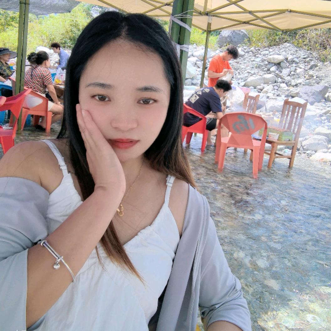 🕊柯₅₂₀李 }ོꦿృ༊