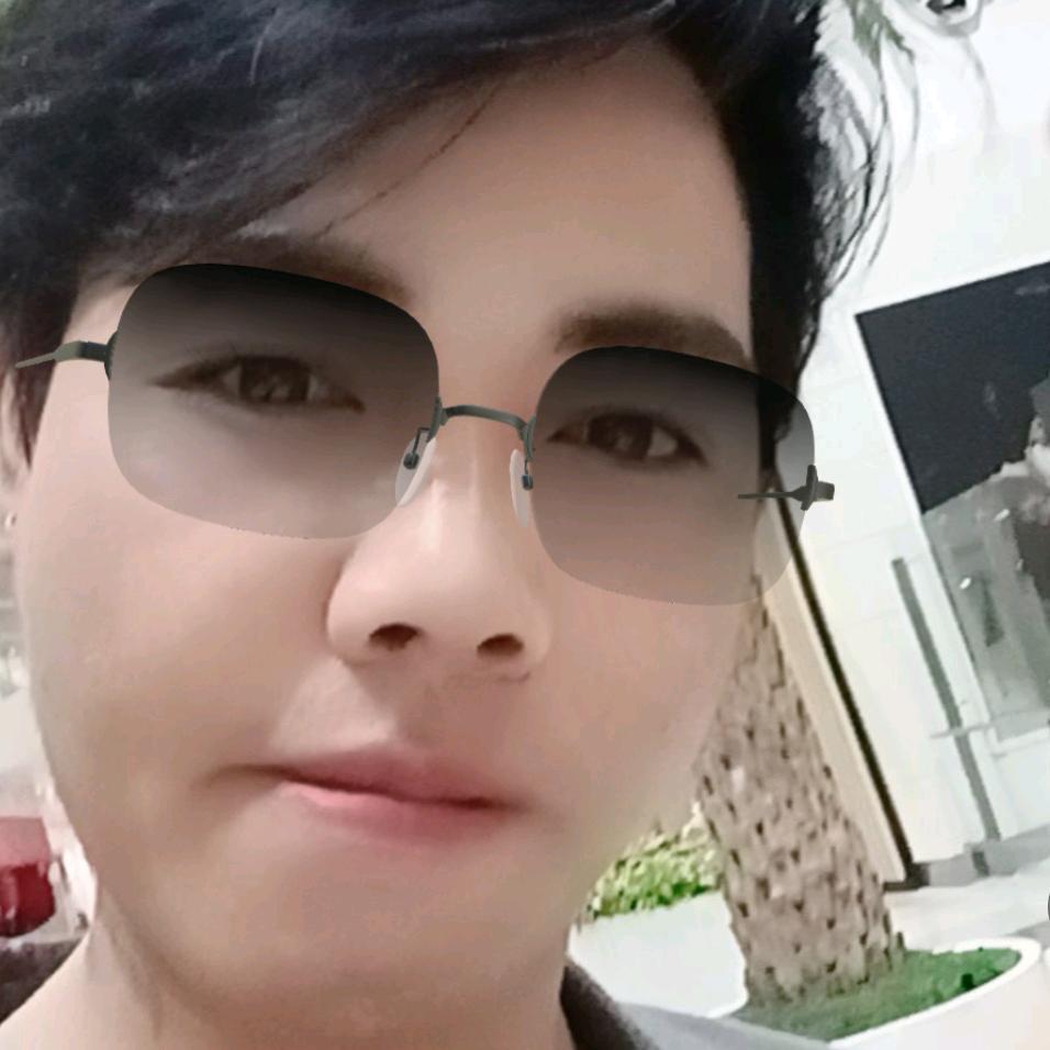 周      周