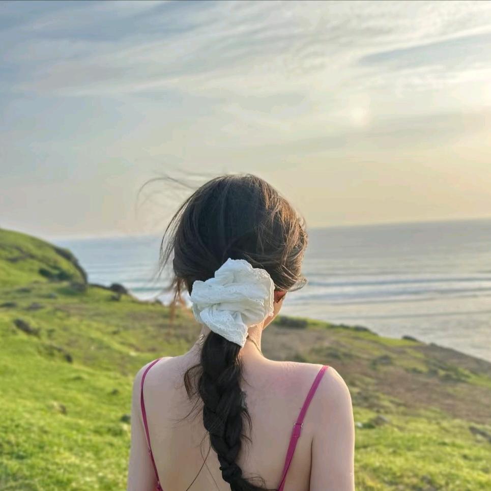 虹虹服饰