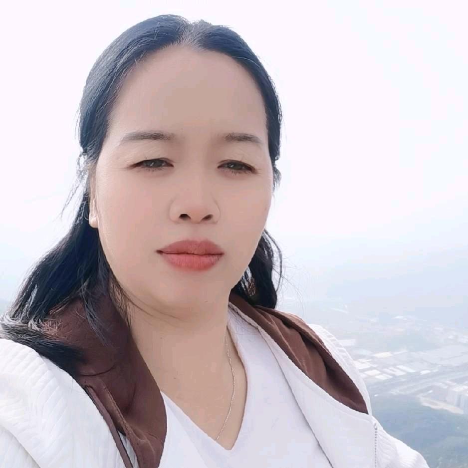 飘过的云朵