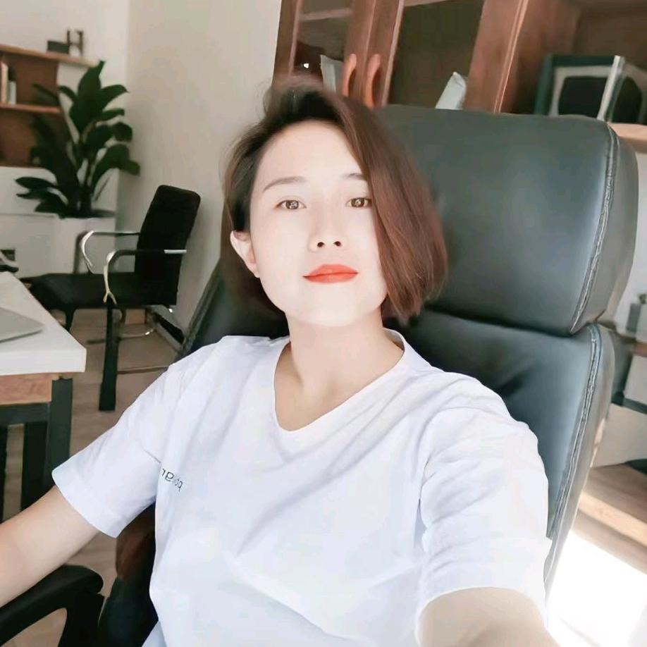 城中村野摊露营（已倒闭中老板娘）🕷