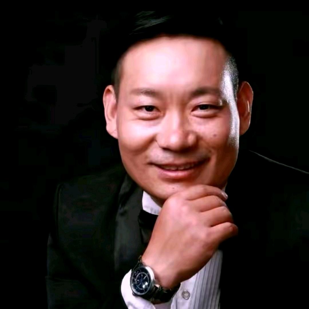 张涵聆听-山海哲伟