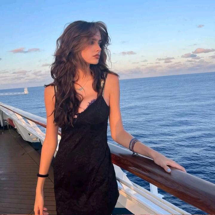 是CC呀（破化妆的）