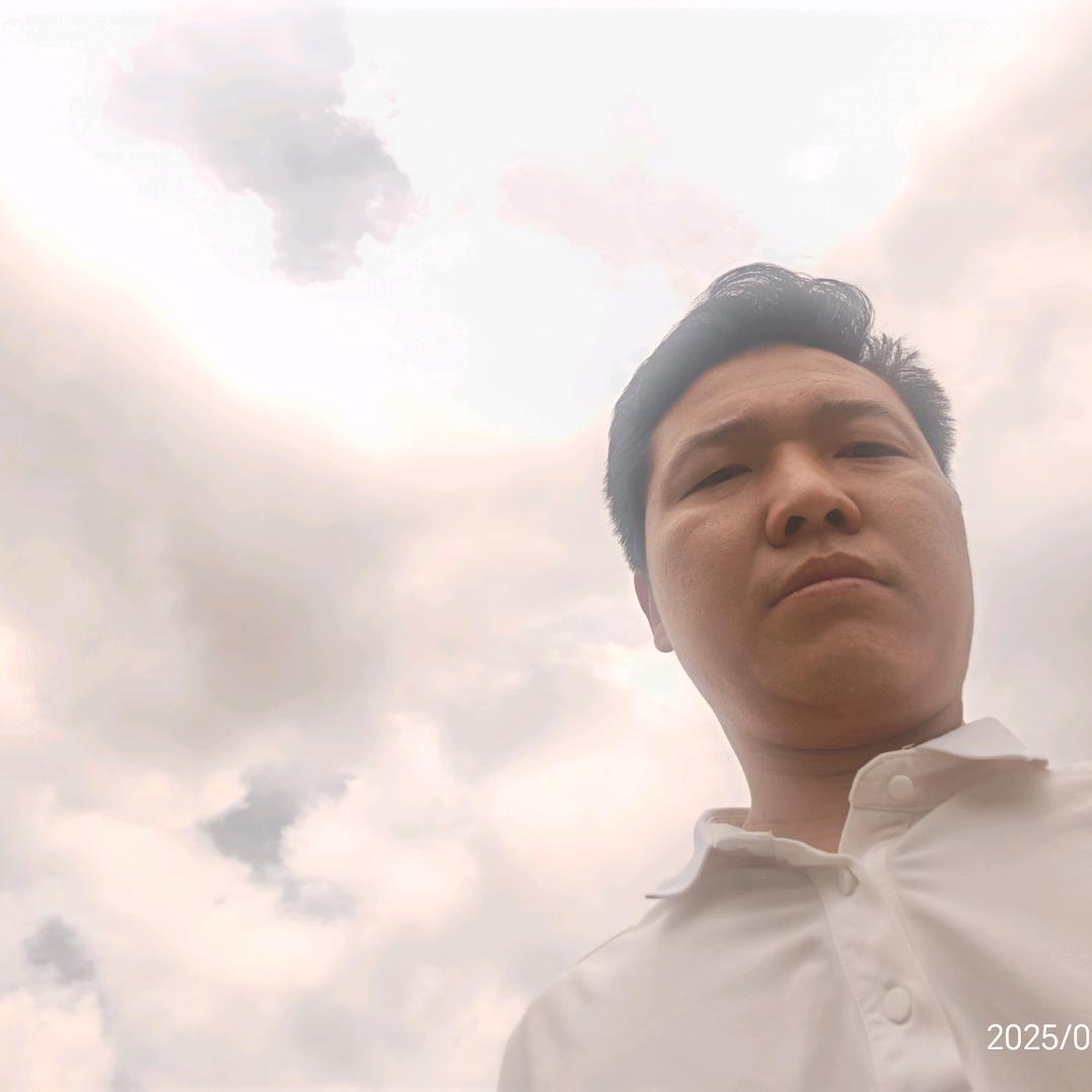 腾鼎汽车维修保养喷漆发哥