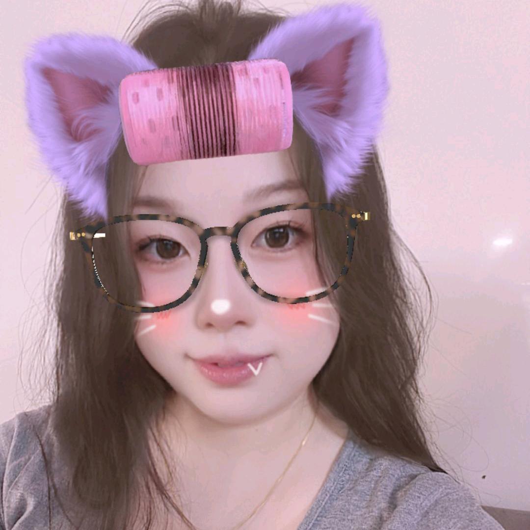 巷子里的猫.会很有钱.