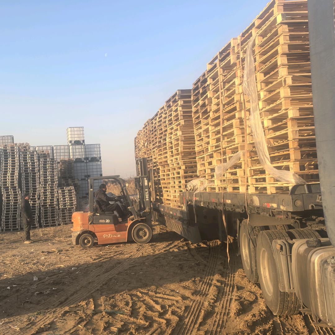 新旧托盘搬运工 小董