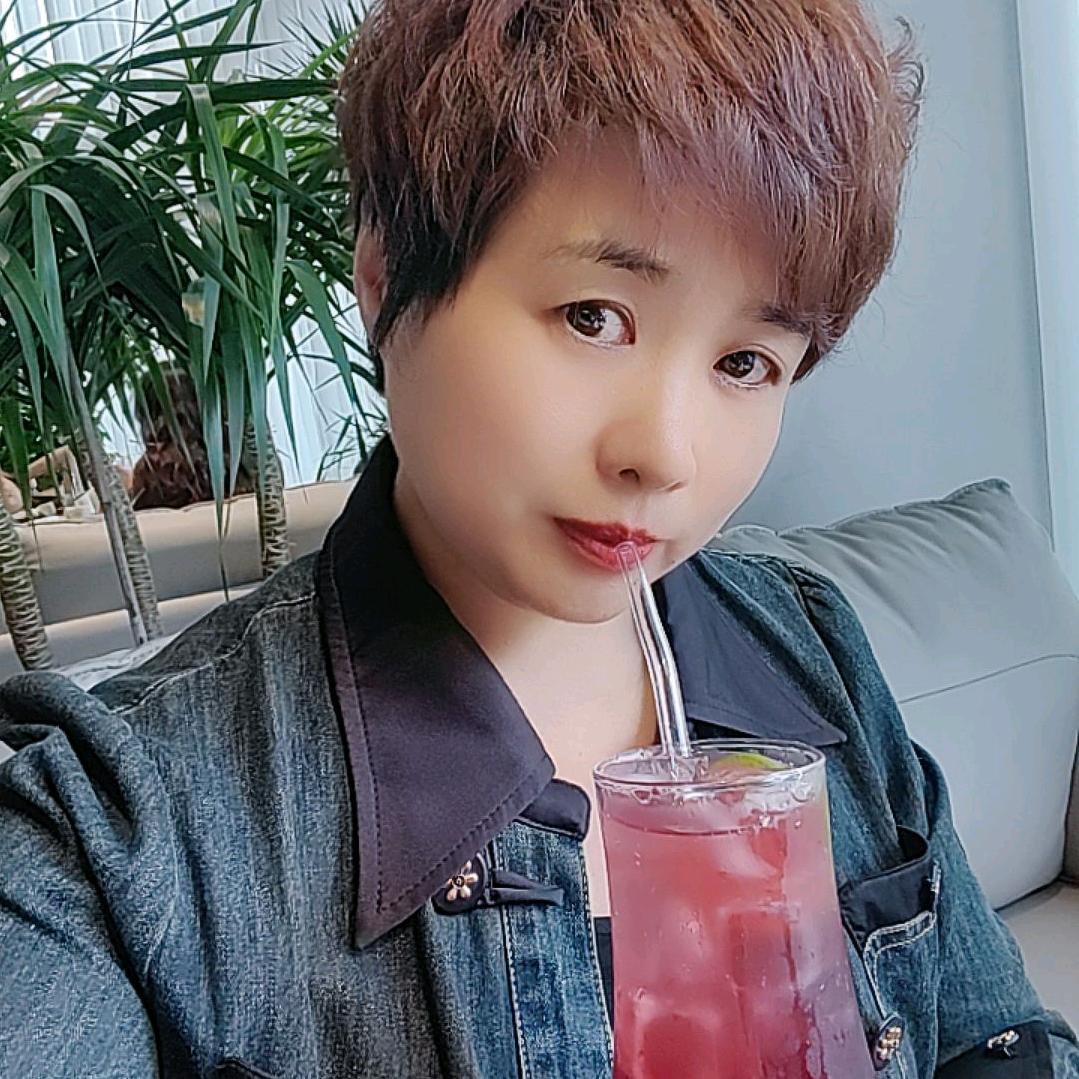 萍水相逢    *🐷*