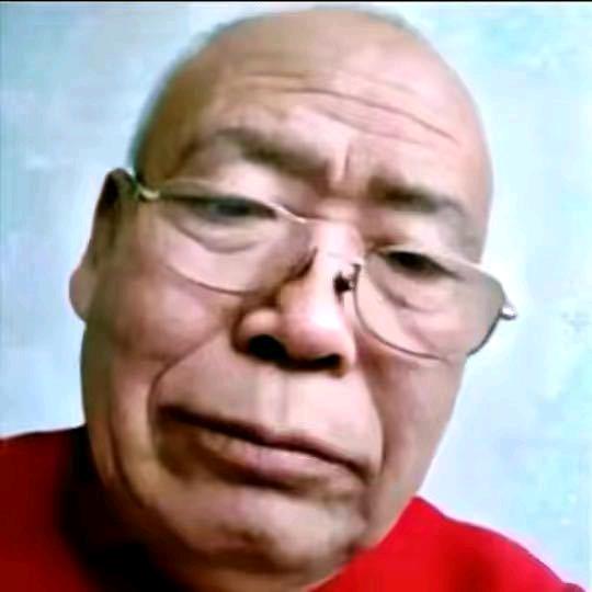 神秘的人