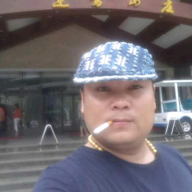 鹏庆商贸有限公司