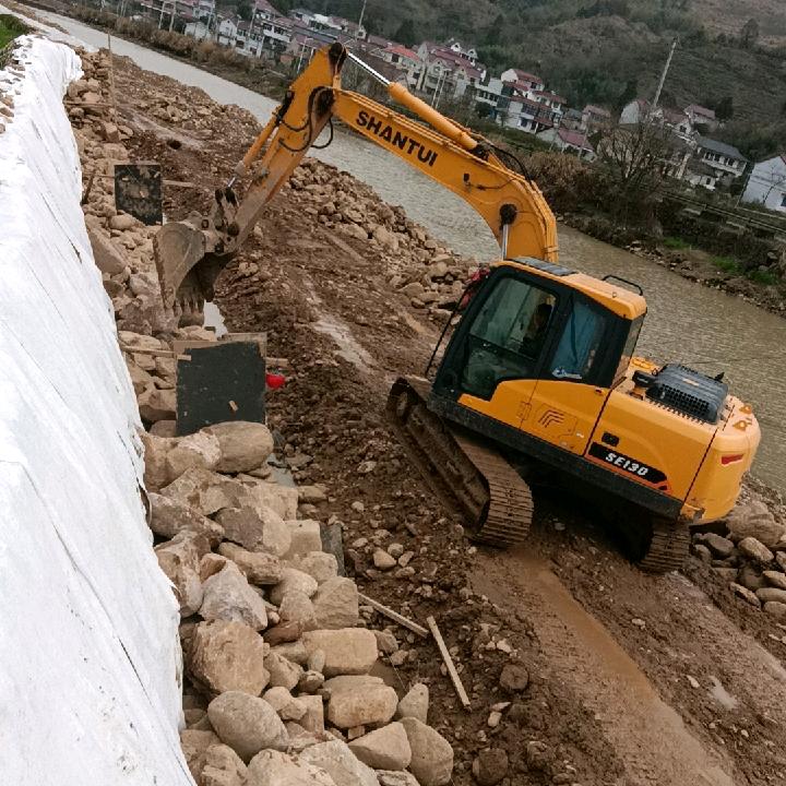 受伤总是我，三哥