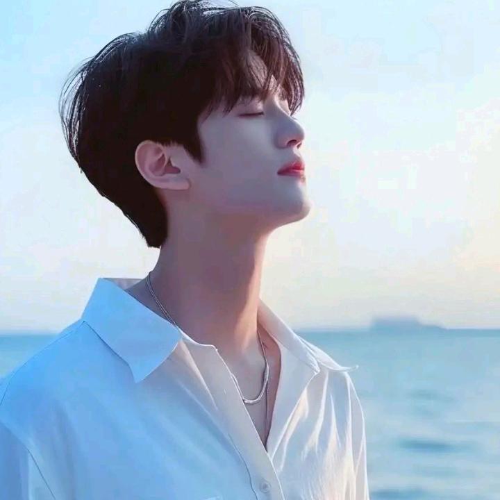 𝓣𝓻𝓸𝓶𝓵𝔂