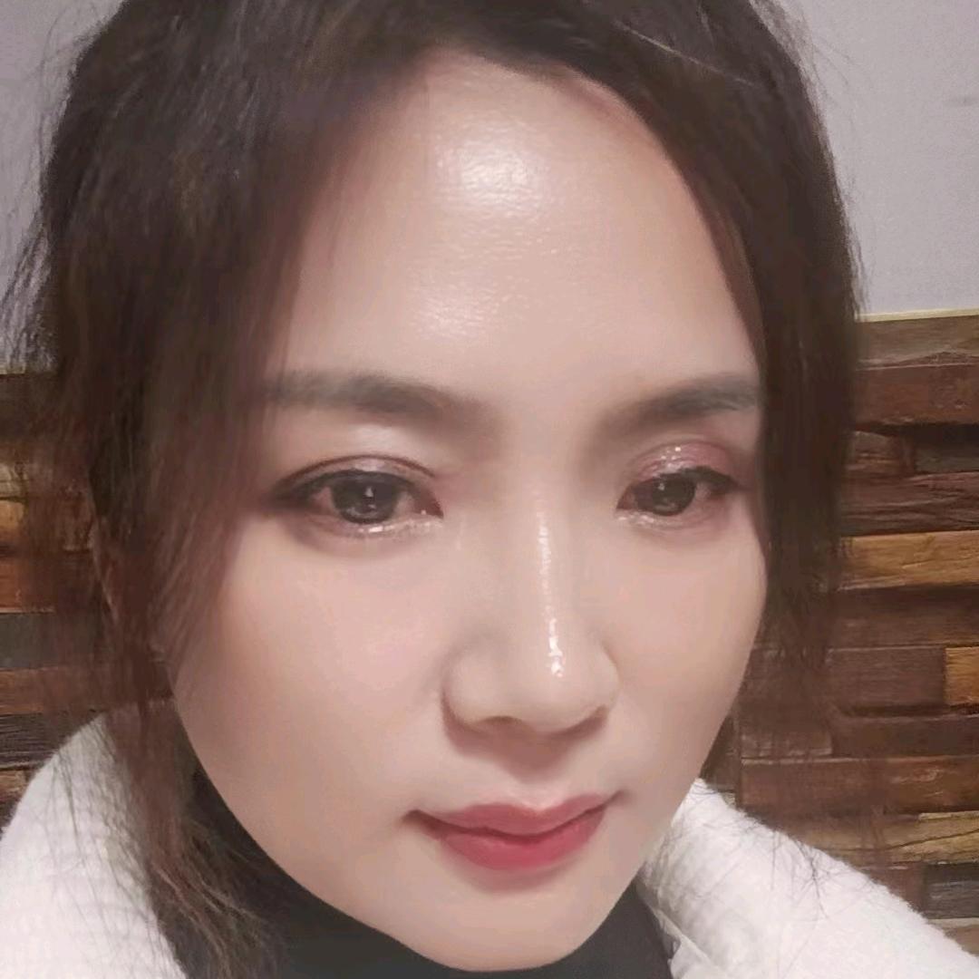 妞妞😍
