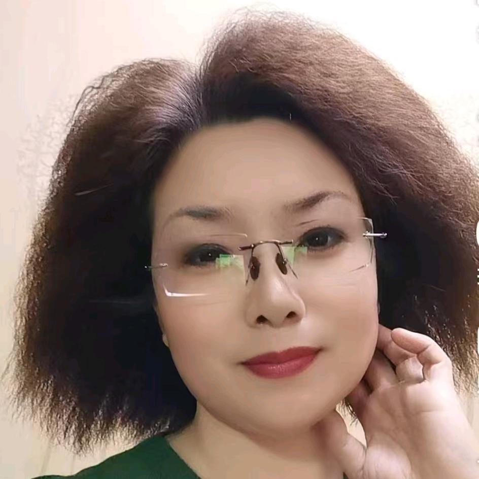 乳山市仇群服装店