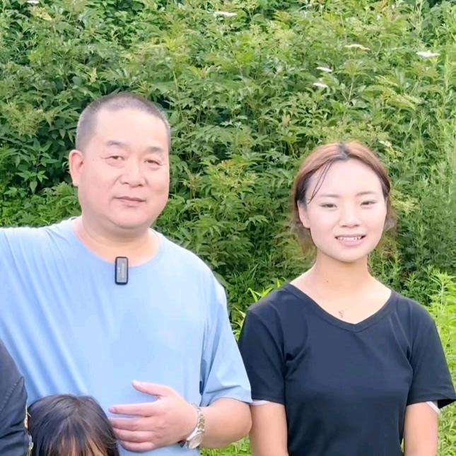 大凉山阿紫