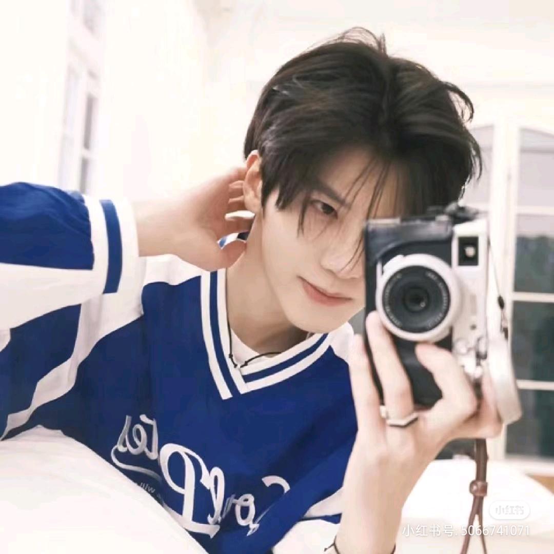 爱睡觉大男孩