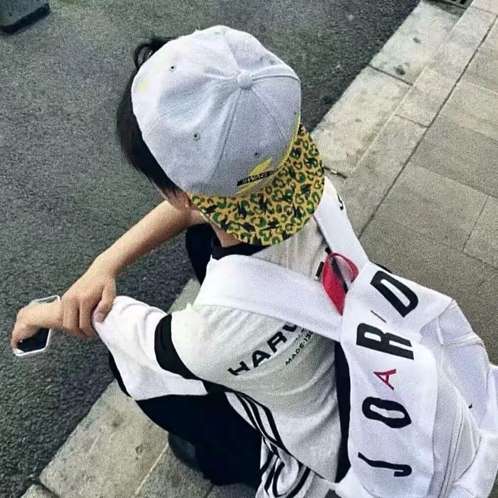 L8