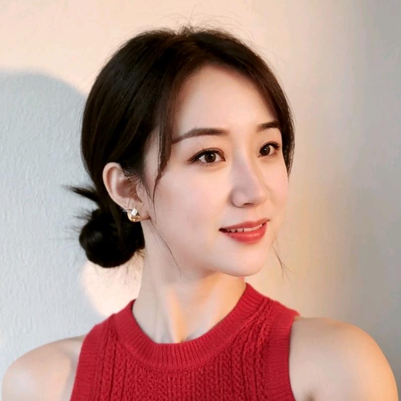 董女士