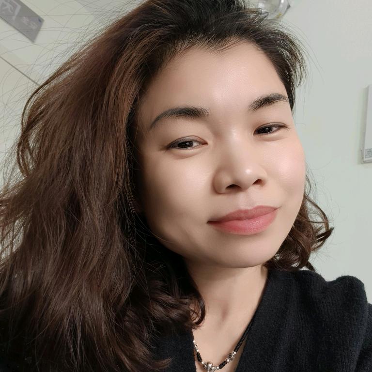 燕子甄选❤️21:10开播-周日休息