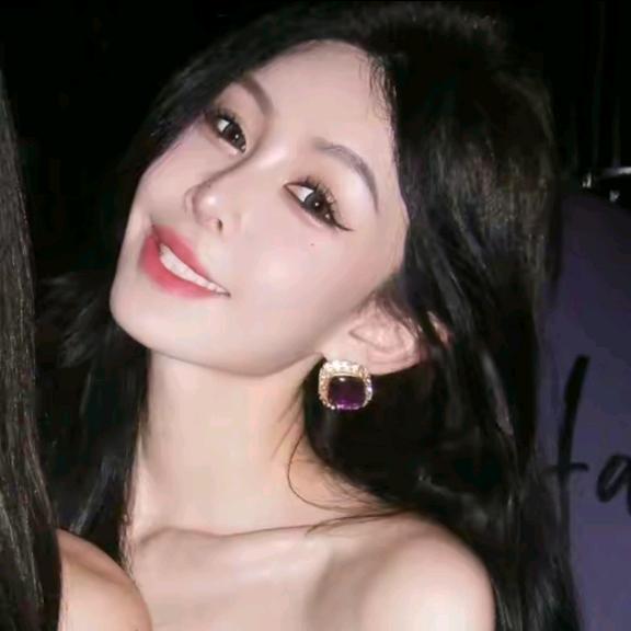 余潇潇 💗直播精选