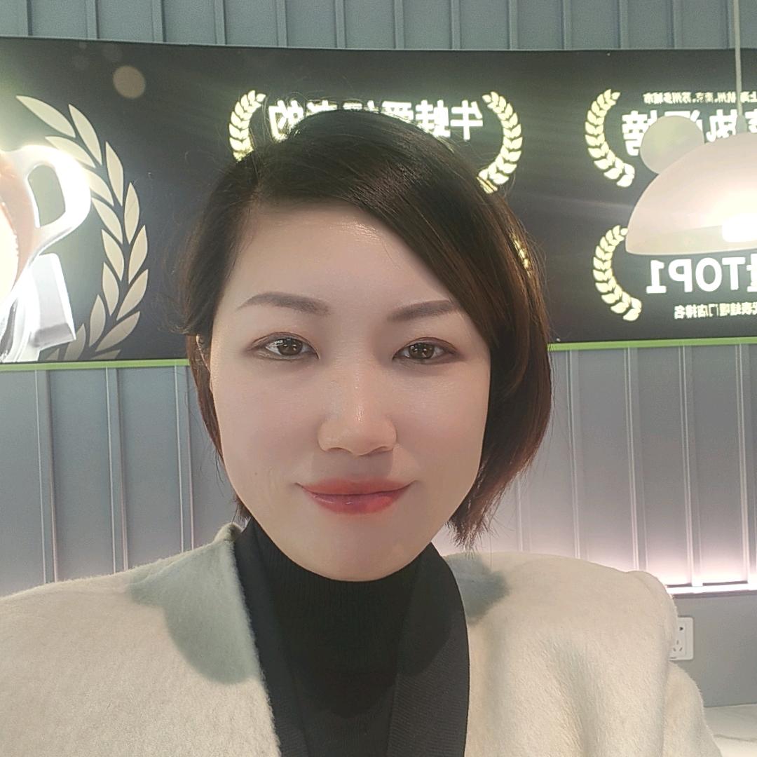 蛙喔店长杨姐