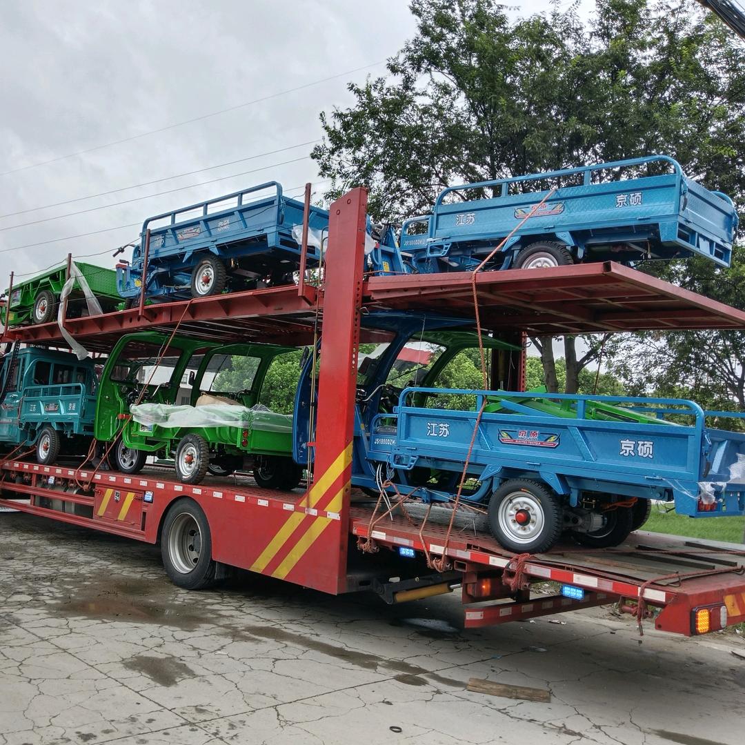 京硕三轮车总代理苏亿锂电池批发李猛车行